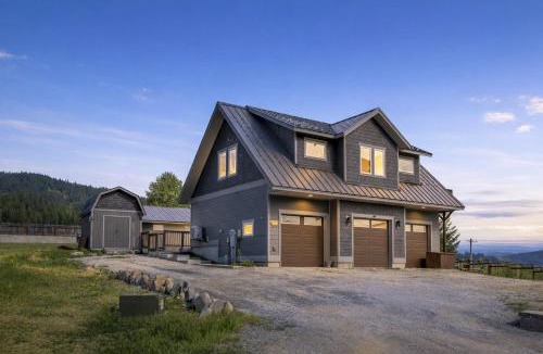 Leavenworth House | Berg Haus Home