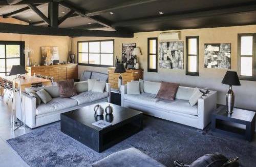 Bormes-Les-Mimosas Villa | Bergerie dans les Vignes