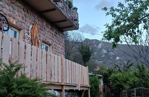 Belvedere House | "Bergerie de Kakisse" Mercantour with Mountain Views, Private Terrace and Garden