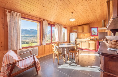 Peyrouse House | Bergerie Du Paillès with Views of the Pyrenees