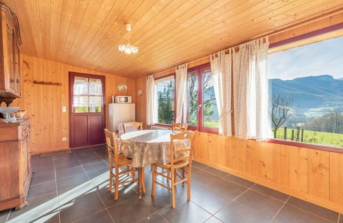 Peyrouse House | Bergerie Du Paillès with Views of the Pyrenees