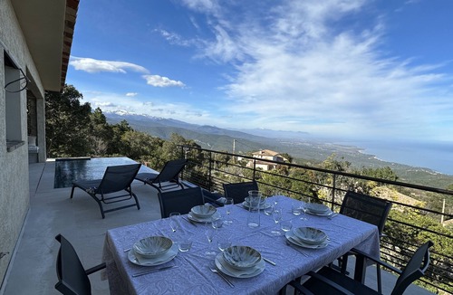 Sari-Solenzara Villa | Bergerie, Panoramic sea view, Heated pool, Gr20 access