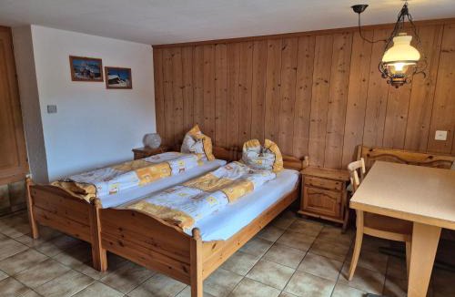 Sankt Antonien House | Berggasthaus Gemsli