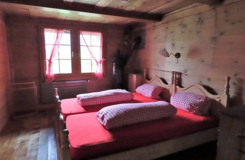 Gimmelwald House | Berggasthaus Tschingelhorn - only accessible on foot (2 hour hike)
