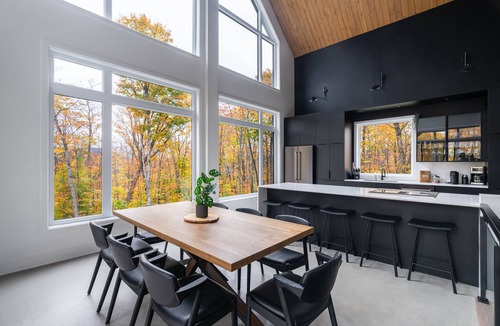Lac Superieur Village Cabin | Berghaus 190 - 15mins away from Mont-Tremblant!