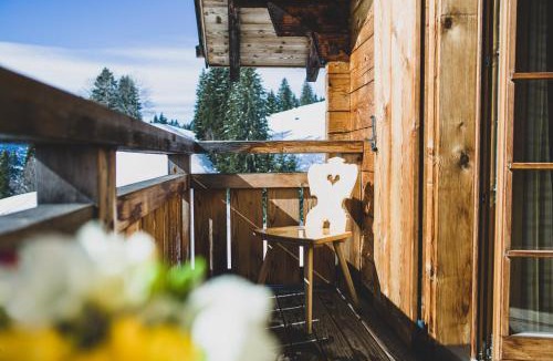 Klosters-Serneus Hotel | Berghaus Alpenrösli