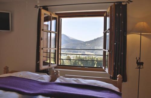 Klosters-Serneus Hotel | Berghaus Alpenrösli
