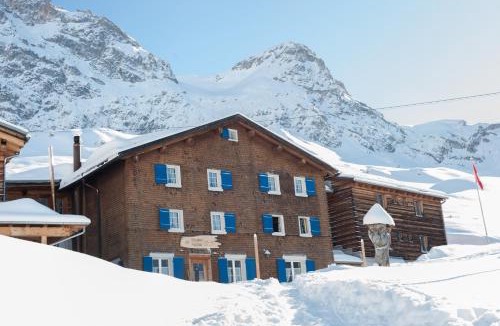 Sankt Antonien Hotel | Berghaus Sulzfluh