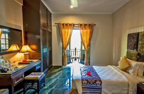 Papar Hotel | Beringgis Beach Resort & Spa