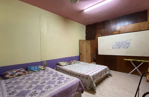 Pasir Puteh Hotel | Berkat GuestRoom