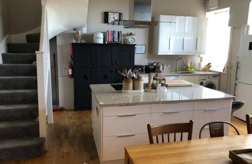 Limpley Stoke House | Berkeley Coach House, near Bath