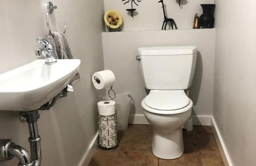 Upper Telegraph House | Berkeley Home Away From Home