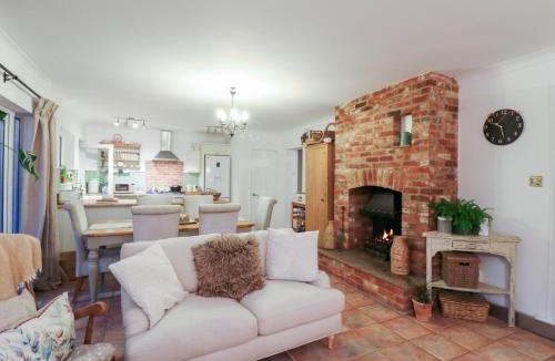Coggeshall House | Berkley Cottage