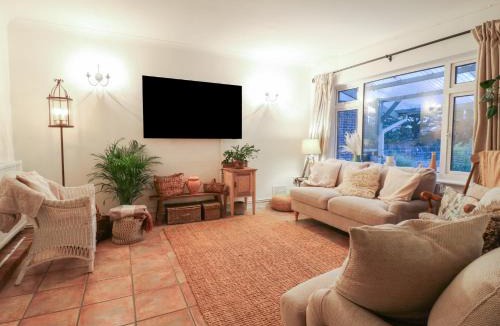 Coggeshall House | Berkley Cottage