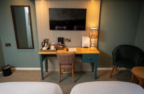 Woolhamton Hotel | Berkshire Arms by Chef & Brewer Collection