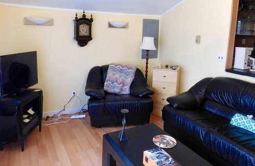 Hinsdale Cottage | Berkshire Cottage on Ashmere Lake