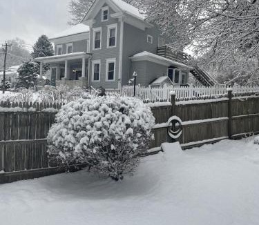 Lee House | Berkshire House Stay