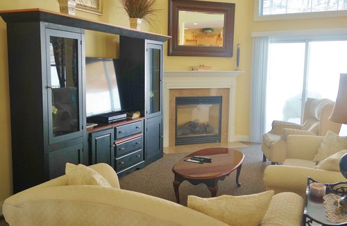 Pittsfield Condo | Berkshire Mountainside Condo