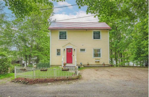 North Adams House | Berkshire's Best~On the Water~Mt. Views, Museums, Paddling, Hiking, Relaxing