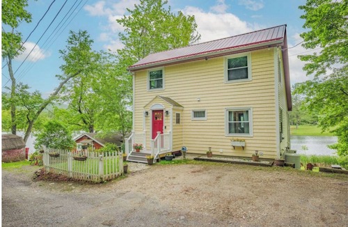North Adams House | Berkshire's Best~On the Water~Mt. Views, Museums, Paddling, Hiking, Relaxing