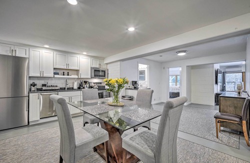 Richmond Apartment | Berkshires Apt w/Deck & Mtn Views!