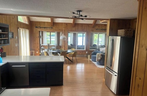 Sherwood Forest House | Berkshires Lakefront Retreatn