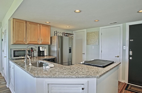 North Shore Condo | Bernard's Landing Bliss! - Breathtaking Views & Modern Updates