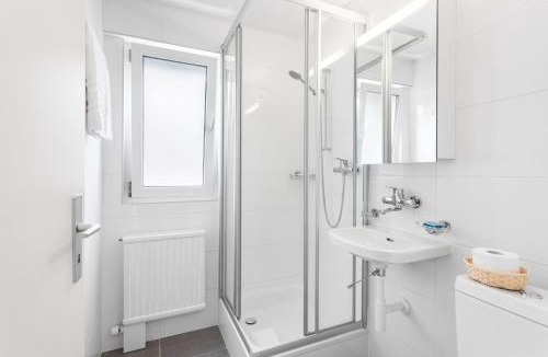 Lausanne Apartment | Berne 2 - Self Check In by Homenhancement