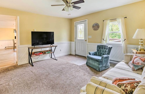Bernville Cabin | 'Bernville GetAway' w/ Fire Pit, Near Boating