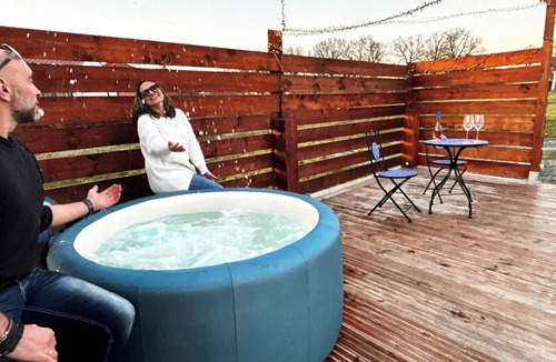 Saint-Priest-la-Marche RV Rental | Berry Dome