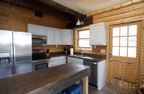 Independence Cabin | Berry Hill Cabin. Your remote family getaway