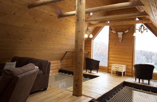 Independence Cabin | Berry Hill Cabin. Your remote family getaway