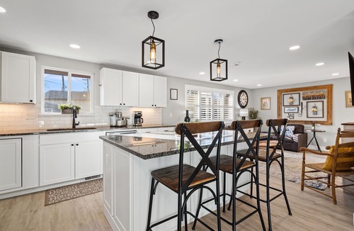 Berthoud House | Berthoud Basecamp Private Hot Tub & Backyard Oasis
