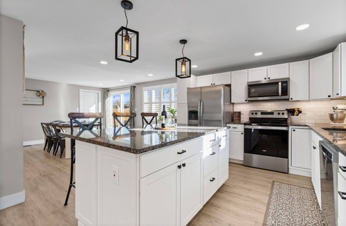 Berthoud House | Berthoud Basecamp Private Hot Tub & Backyard Oasis