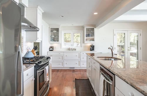Fort Erie House | Bertie Bay Bliss