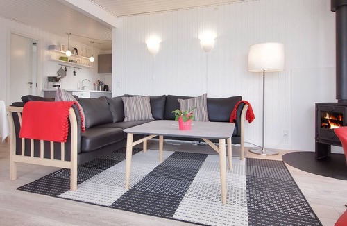 Næs House | "Bertold" - 20m from the sea by Interhome