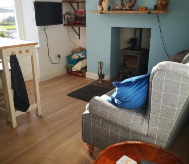 Millport Apartment | Beside the Bay