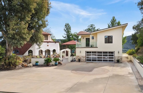 Alpine House | Beso De Cielo: Slow Sip Of Solitude. Custom made abode on top of the mount.