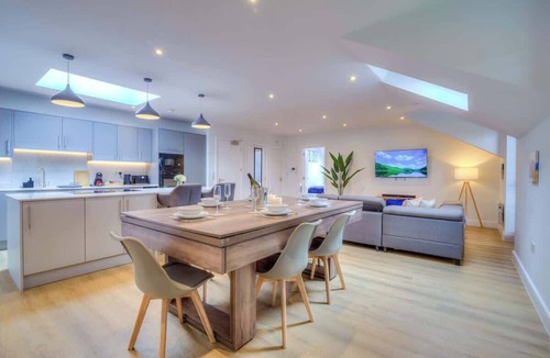 Wythenshawe Apartment | Bespoke Penthouse Flat Manchester