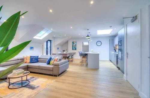 Wythenshawe Apartment | Bespoke Penthouse Flat Manchester