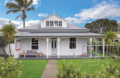 Devonport House | Bespoke Stays - Cheltenham retreat