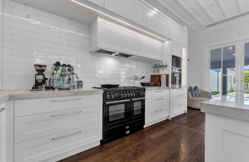 Lynfield House | Bespoke Stays - Christmas Oasis