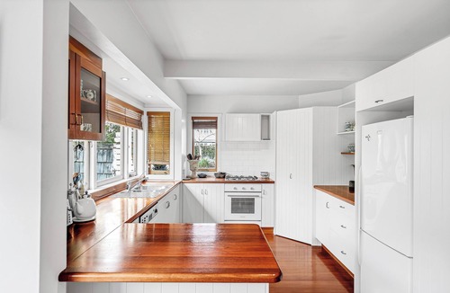 Devonport House | Bespoke Stays - Elegant Escape