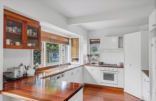 Devonport House | Bespoke Stays - Elegant Escape