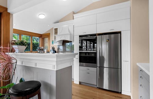 Devonport House | Bespoke Stays - Elegant Villa Retreat