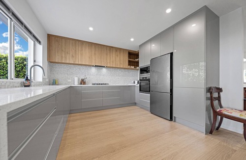 Devonport House | Bespoke Stays - Modern Elegance