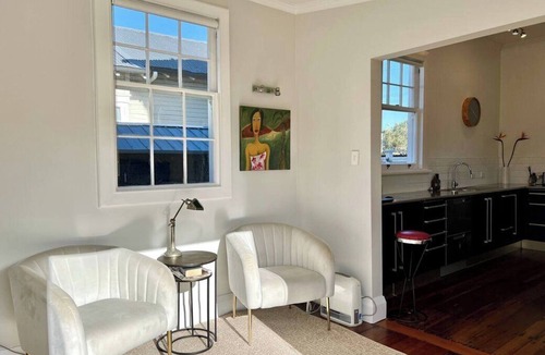 Devonport House | Bespoke Stays - Spacious Haven