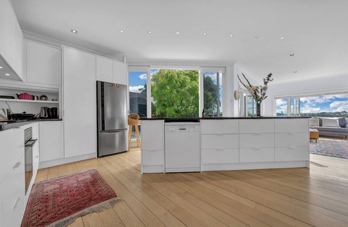 Devonport House | Bespoke Stays - Views Forever