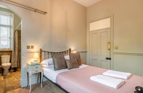 Aldborough House | Bessingham Mews