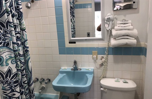 Reedsport Hotel | Best Budget Inn